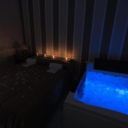 Hotel Holiday Фоджиа Экстерьер фото